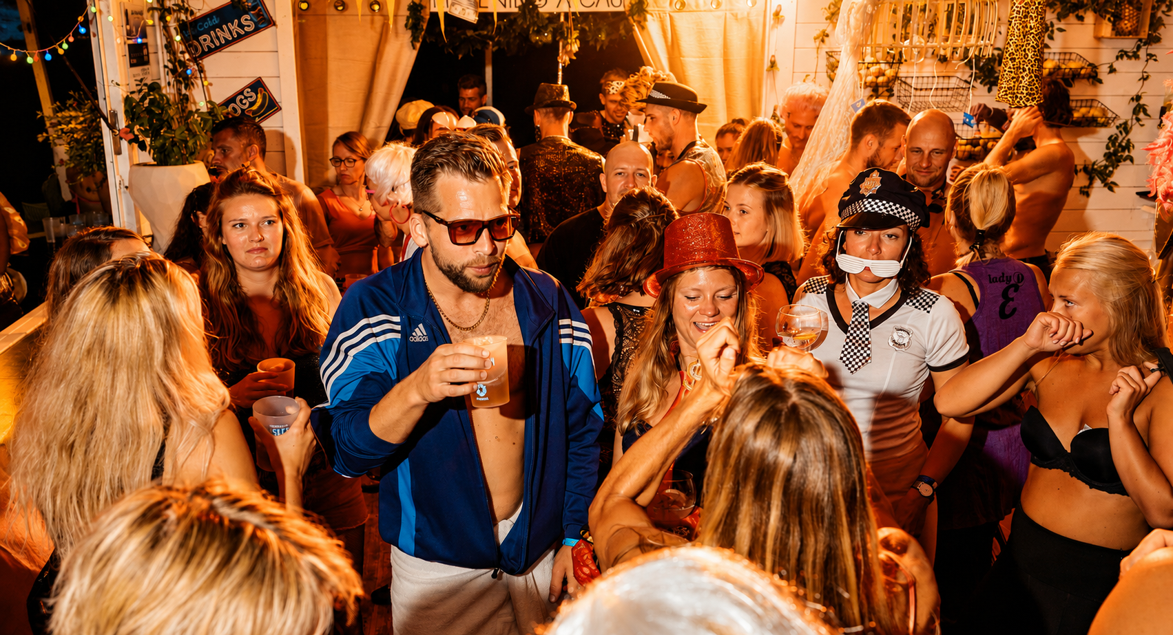 Party beachvolleyball rimini Italien